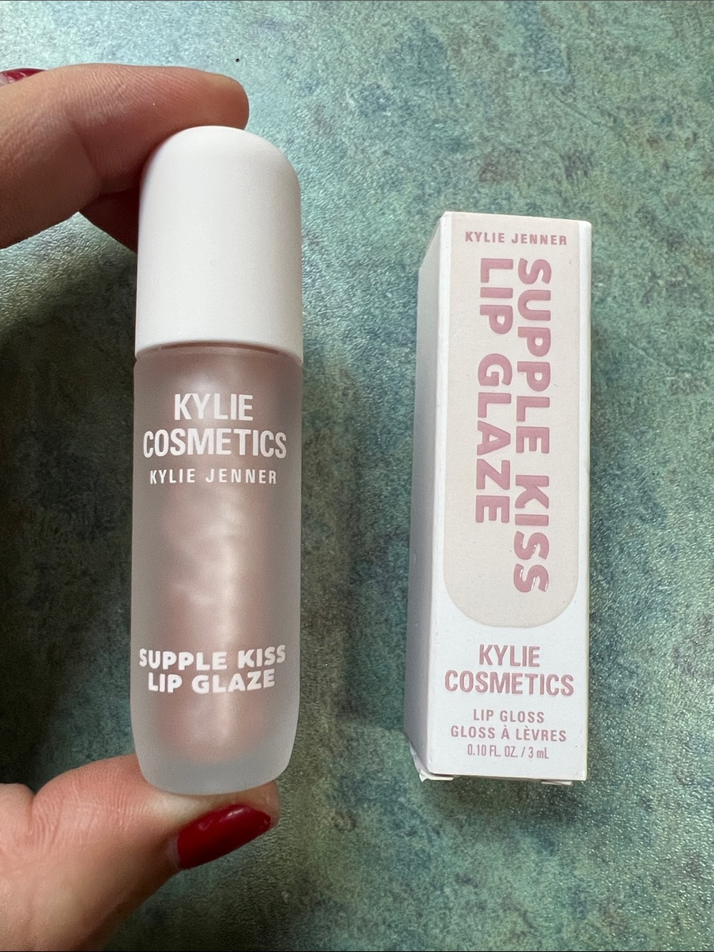 Kylie Cosmetics Supple Kiss Lip Glaze — 002 Like Magic
